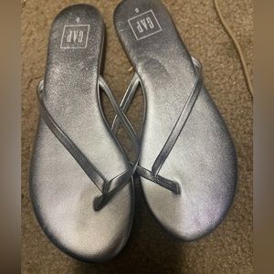Gap sandals